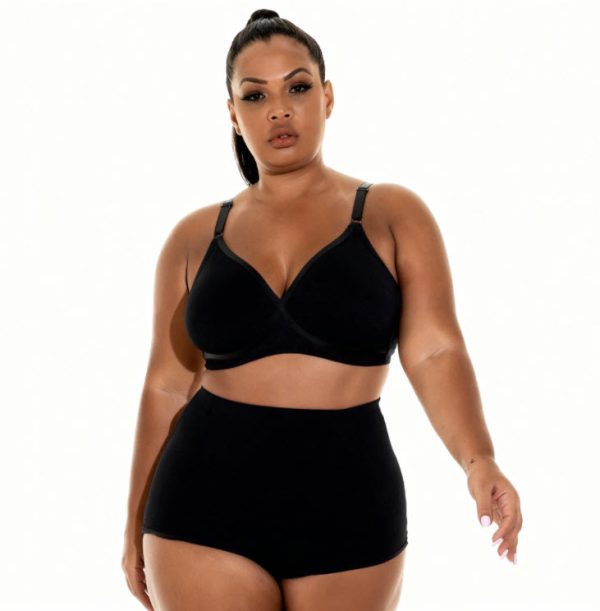 חזיית כותנה ללא ריפוד וללא ברזלים בצבע שחור- טבעיות ונוחות מירבית